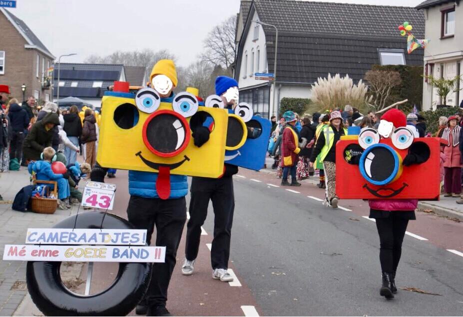 Loopgroep Cameraatjes, Kleding | Heren, Carnavalskleding en Feestkleding, Ophalen, Carnaval, Maat 56/58 (XL), Zo goed als nieuw
