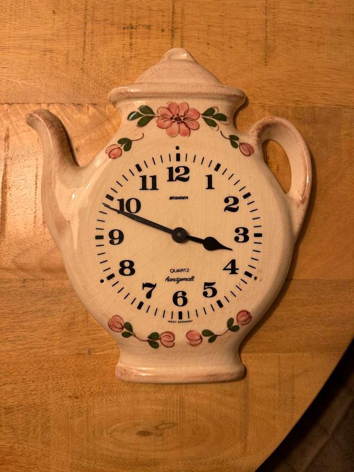 Vintage Stager Theepot Wandklok - West Duitsland, Huis en Inrichting, Woonaccessoires | Klokken, Gebruikt, Wandklok, Analoog, Ophalen of Verzenden