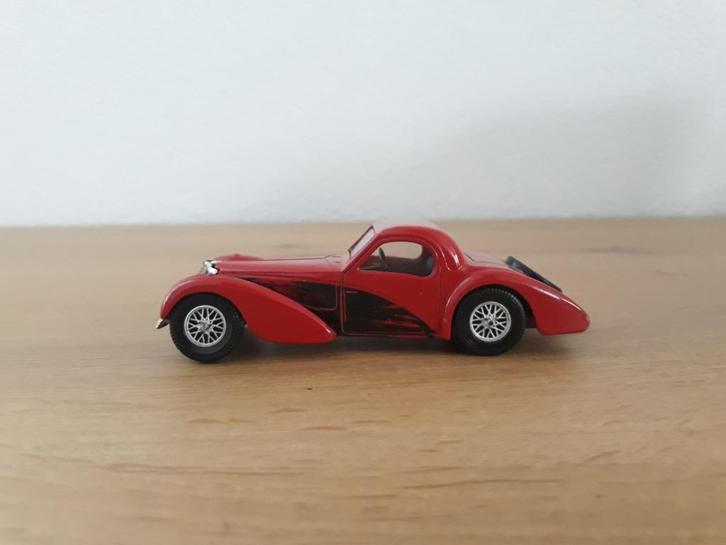 Solido auto Bugatti Atalante coupe schaalmodel met doos, Hobby en Vrije tijd, Modelbouw | Auto's en Voertuigen, Nieuw, Auto, 1:32 tot 1:50
