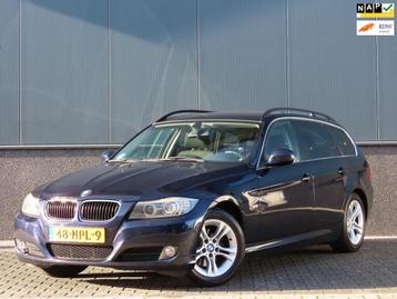 BMW 3-serie Touring 318i Business Line Clima | Cruise | Xeno beschikbaar voor biedingen