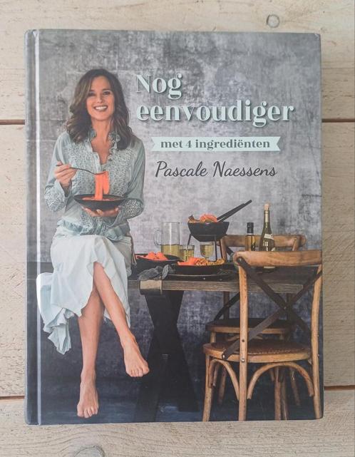 Pascale Naessens - Nog eenvoudiger met 4 ingrediënten, Boeken, Kookboeken, Zo goed als nieuw, Ophalen of Verzenden