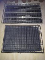 2 hondenbenches, zwart en zilver. Afmetingen zilveren 90 cm, Ophalen of Verzenden