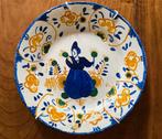 Delfts polychroom aardewerk bord, Antiek en Kunst, Antiek | Keramiek en Aardewerk, Ophalen of Verzenden