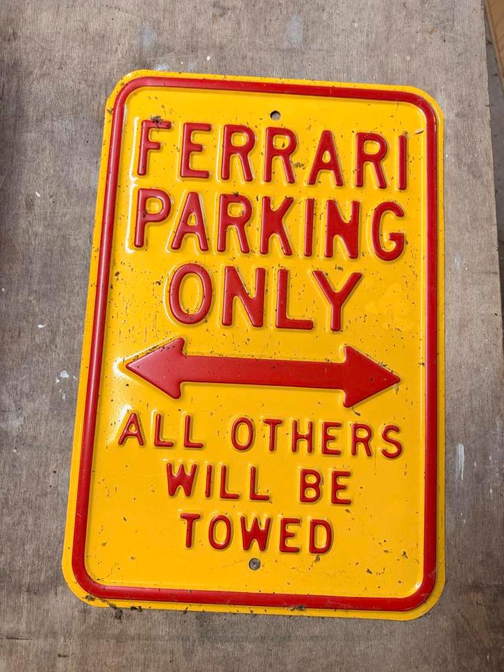 Ferrari Parking Only Verkeersbord, Verzamelen, Merken en Reclamevoorwerpen, Gebruikt, Ophalen of Verzenden