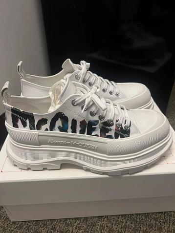 Alexander McQueen Graffiti 42 nieuw €750 nu €249 LV Gucci 1 beschikbaar voor biedingen