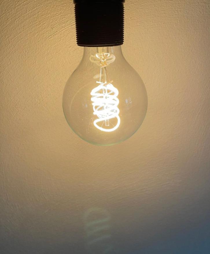 10 LED filament lampen E27, 3W, 2200K, Huis en Inrichting, Lampen | Losse lampen, Zo goed als nieuw, Led-lamp, 30 tot 60 watt