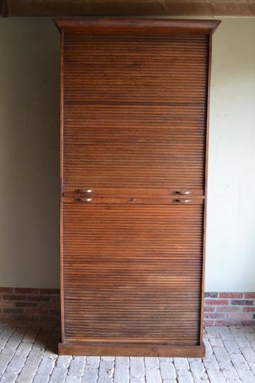 Prachtige hoge antieke eiken houten archiefkast, rolluikkast beschikbaar voor biedingen