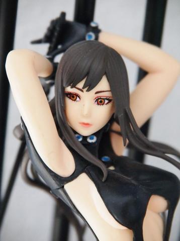 Anime figurine beschikbaar voor biedingen
