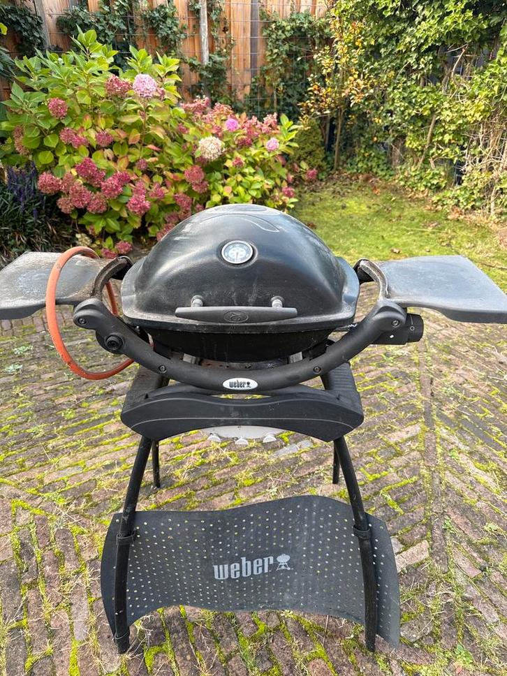 Weber Q 1200 gasbarbecue standaard & zijtafels – snelle verk, Tuin en Terras, Gasbarbecues, Zo goed als nieuw, Ophalen