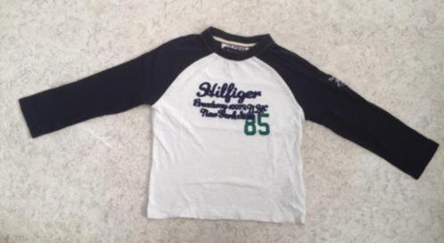 Tpmmy Hilfiger shit maat 104, Kinderen en Baby's, Kinderkleding | Maat 104, Zo goed als nieuw, Jongen, Shirt of Longsleeve, Verzenden