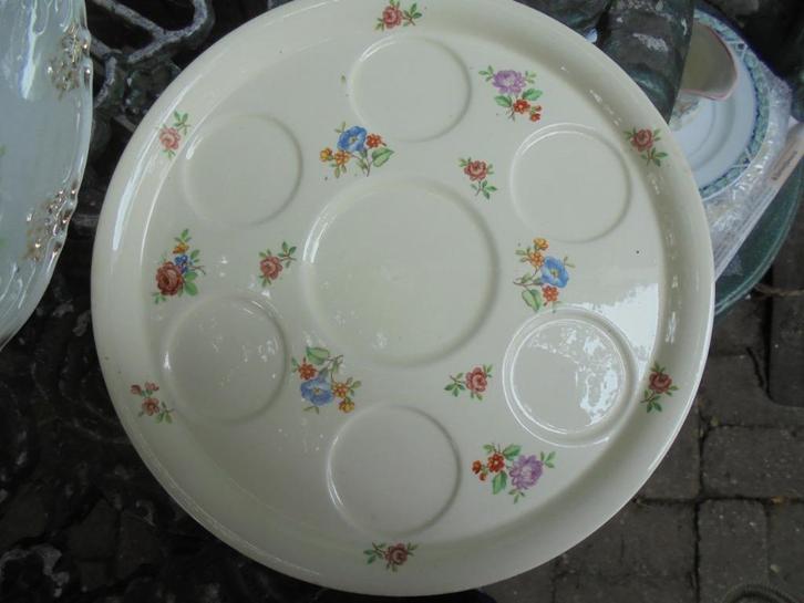 Eierdopplateau SCM met diverse kleine stooibloemetjes, Antiek en Kunst, Antiek | Servies los, Ophalen of Verzenden