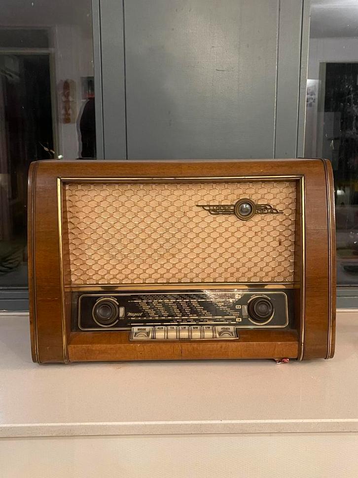 Grote antieke radio – klassiek verzamelobject, Audio, Tv en Foto, Radio's, Zo goed als nieuw, Ophalen of Verzenden