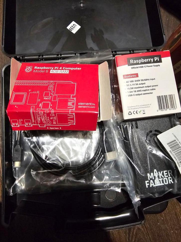 Raspberry Pi 4 Model B 4GB Set, Computers en Software, Overige Computers en Software, Nieuw, Ophalen of Verzenden