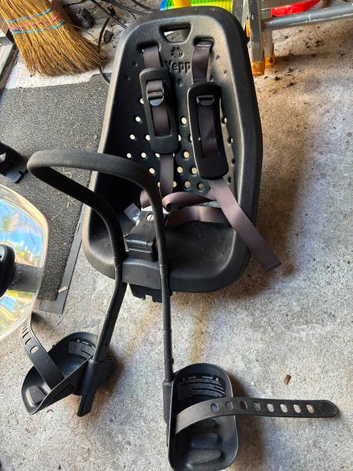 Thule Yepp Mini met windscherm, Fietsen en Brommers, Fietsaccessoires | Fietsstoeltjes, Zo goed als nieuw, Voorzitje, 0 t/m 10 kg