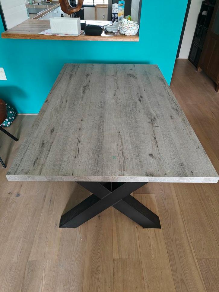Tafel met gekruiste poten, Huis en Inrichting, Tafels | Eettafels, Ophalen