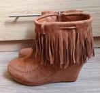 Bruine Fringe Wedge Enkellaarsjes Maat 41 ZGAN, Bruin, Lage of Enkellaarzen, Ophalen of Verzenden, Zo goed als nieuw
