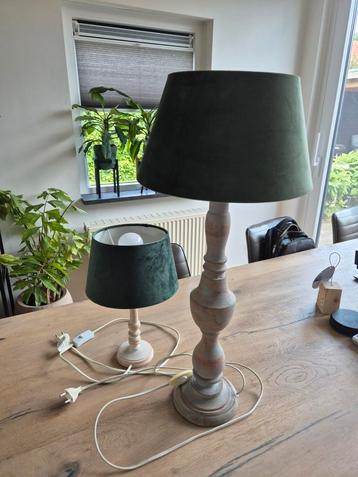 Grote en kleine tafellamp groen beschikbaar voor biedingen