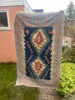 Bohemian Tapijt, Ophalen
