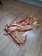 Bruiloft stokjes met lint en belletje, Ophalen of Verzenden, Gebruikt