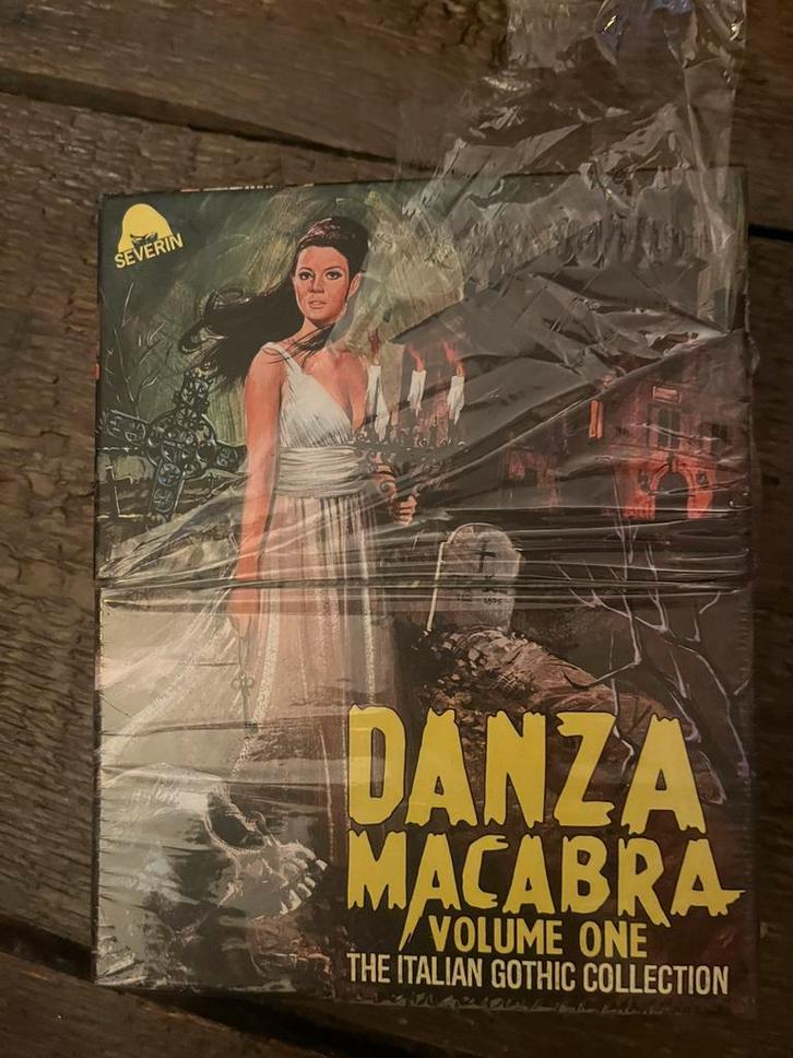 Danza Macabra vol 1 regio A, Cd's en Dvd's, Blu-ray, Zo goed als nieuw, Ophalen of Verzenden