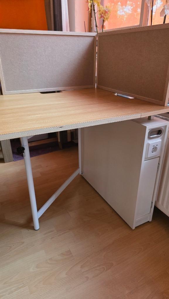 Side table with, Huis en Inrichting, Overige Huis en Inrichting, Zo goed als nieuw, Ophalen