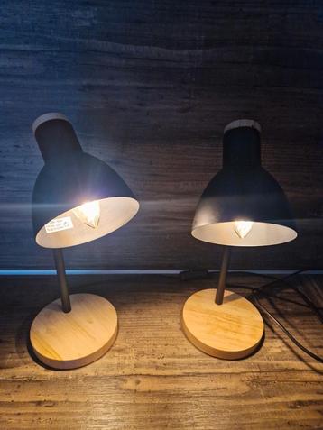2 ZGAN Tafellampen - Zwart Metaal & Houten Voet beschikbaar voor biedingen