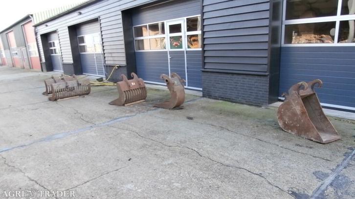 Div puinbakken CW 10, Breedte           80-100-120 cm hoog 6, Zakelijke goederen, Machines en Bouw | Kranen en Graafmachines