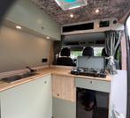 Prachtige buscamper Volkswagen Crafter automaat, 2018 L3H3, Caravans en Kamperen, Campers, Volkswagen, Diesel, Particulier, 5 tot 6 meter