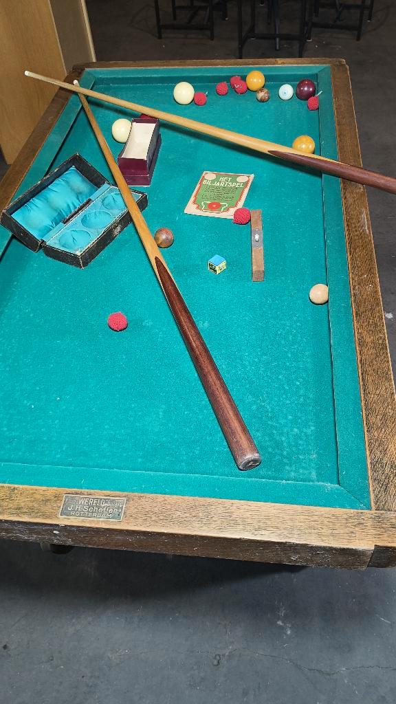 Klein Wereld Biljart J.H.Scheffer bord + 2 keus + 6 ballen, Sport en Fitness, Biljarten en Poolen, Gebruikt, Biljarttafel, Ophalen