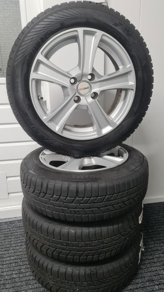 Yaris Winterbanden op Lichtmetalen velgen, Auto-onderdelen, Banden en Velgen, Banden en Velgen, Winterbanden, 15 inch, 175 mm