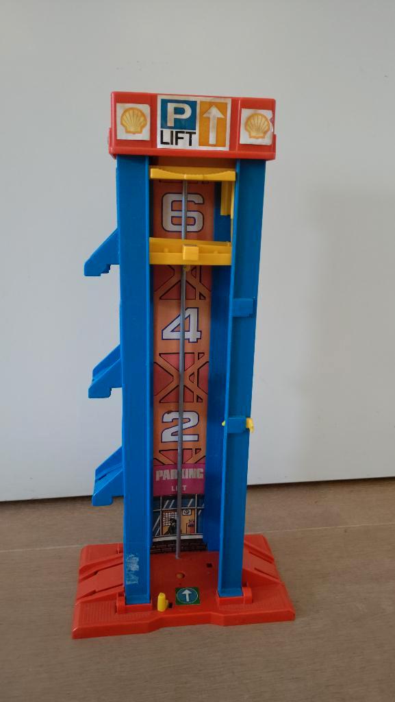 Autolift / parkeerlift garage voor speelgoedauto's, vintage, Kinderen en Baby's, Speelgoed | Speelgoedvoertuigen, Gebruikt, Ophalen of Verzenden