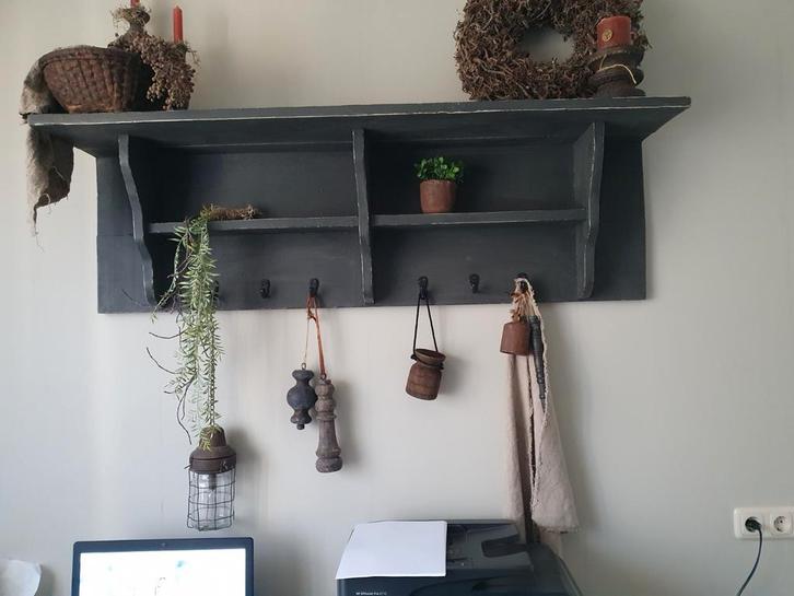 Een prachtige sobere kapstok., Huis en Inrichting, Woonaccessoires | Kapstokken, Zo goed als nieuw, Wandkapstok, Minder dan 100 cm