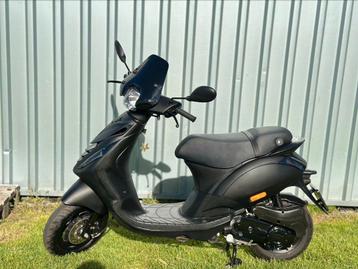Piaggio zip / Brom / 2020 / als nieuw! / garantie!! beschikbaar voor biedingen