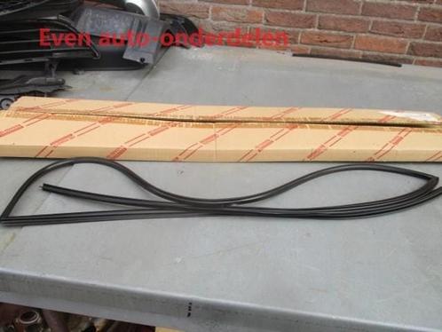 voorruitrubber lijst corolla E 12, Auto-onderdelen, Ruiten en Toebehoren, Toyota, Nieuw, Ophalen of Verzenden