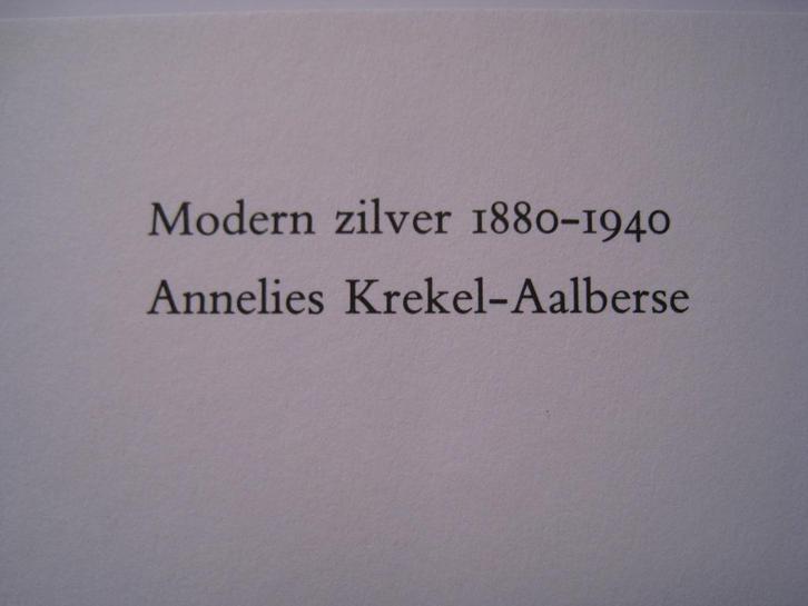 BOEKEN - MODERN  ZILVER .  DIV. STEDEN.  EN ANTIEK ZILVER, Boeken, Kunst en Cultuur | Beeldend, Gelezen, Overige onderwerpen, Verzenden
