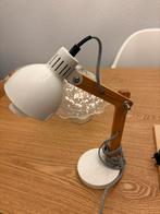 Witte  bureaulamp Leitmotiv met houten details, Ophalen, Metaal of Aluminium, Zo goed als nieuw, Led