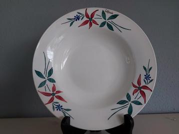 Diep californiabord 22,5 cm met boerenbontdecor beschikbaar voor biedingen