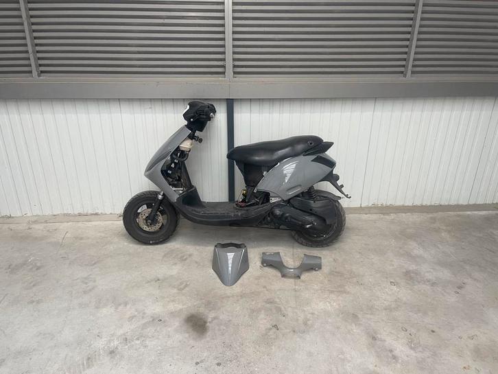 Piaggio zip 125cc 2t scooter wheelie kanon cross brommer, Fietsen en Brommers, Brommers | Crossbrommers, Zo goed als nieuw, Ophalen of Verzenden