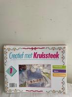 47 Stuks Creatief met Kruissteek voor € 15,00, Hobby en Vrije tijd, Borduren en Borduurmachines, Ophalen of Verzenden, Zo goed als nieuw