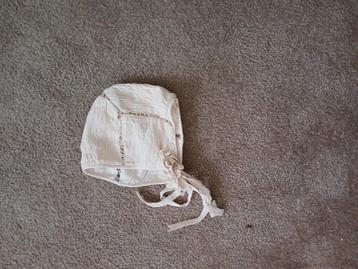 Communie mutsje beschikbaar voor biedingen