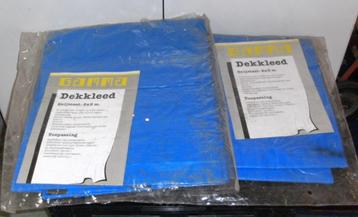 4 blauw / groene dekzeilen beschikbaar voor biedingen