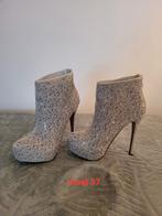 Zilver/beige pumps met strassteentjes en roze onderkant., Belight Fashion, Pumps, Overige kleuren, Ophalen of Verzenden