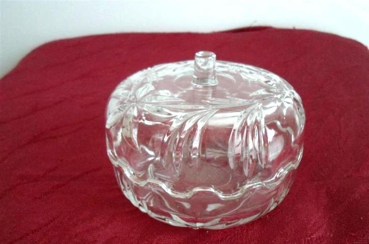 Bonbondoosje / dekseldoosje van glas., Antiek en Kunst, Antiek | Glas en Kristal, Ophalen of Verzenden