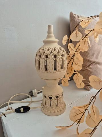 Spaanse klei lamp, handgemaakt, vintage beschikbaar voor biedingen