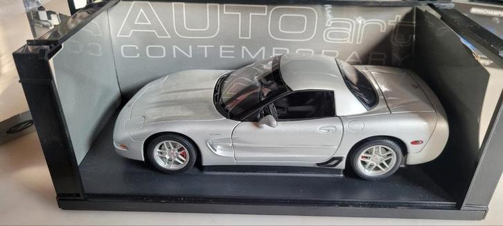 Autoart Chevrolet Corvette Z06  2001, Hobby en Vrije tijd, Modelauto's | 1:18, Zo goed als nieuw, Auto, Autoart, Ophalen of Verzenden