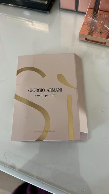 Giorgio armani eau de parfum proefje beschikbaar voor biedingen