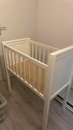 Wit klein wiegje tot 3 maanden GRATIS, Kinderen en Baby's, Babywiegjes en Ledikanten, Ophalen, Gebruikt, Wieg