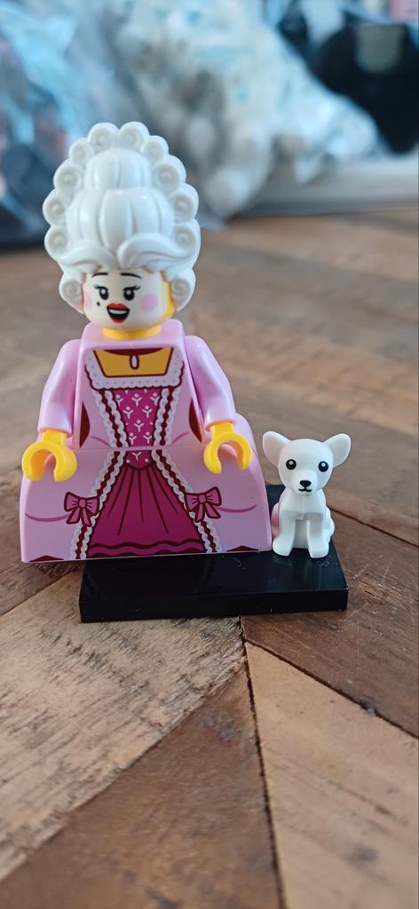 Lego CMF Series 24 Rococo Aristocrat col24-10, Kinderen en Baby's, Speelgoed | Duplo en Lego, Zo goed als nieuw, Ophalen of Verzenden