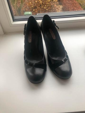 Zwarte pumps maat 40 vintage beschikbaar voor biedingen