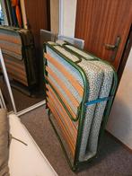 Stretcher, inklap/ opklap bed, Huis en Inrichting, Ophalen, Eenpersoons, Zo goed als nieuw, 200 cm